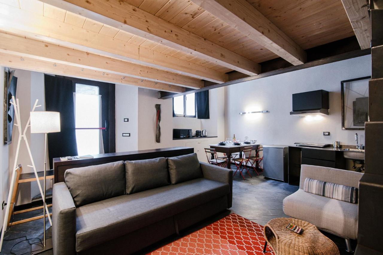 Palazzo Del Pero - The House Of Travelers Apartment Como Ngoại thất bức ảnh